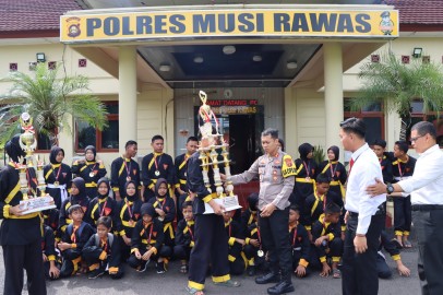 Pencak Silat HIMSSI GP Polres Mura Berhasil Raih Juara Umum III Kejuaraan Nasional Open Tournament Musi Banyuasin