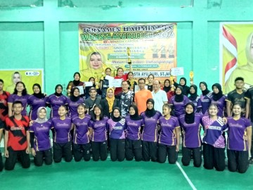 Masyarakat Lubuklinggau Timur Sangat Antusias Menyaksikan Turnamen Badminton Winasta Cup 2024, Mantan Wawako Hingga Anggota DPRD Sumsel Beri Dukungan