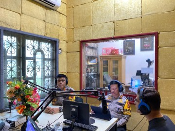 Kabid Humas Polda Sumsel Gelar Talk Show di Radio Smart FM, Ini yang Disampaikannya