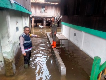 Dinkes Pali Diminta Salurkan Obat-obat pada Warga yang Terdampak Bencana Banjir