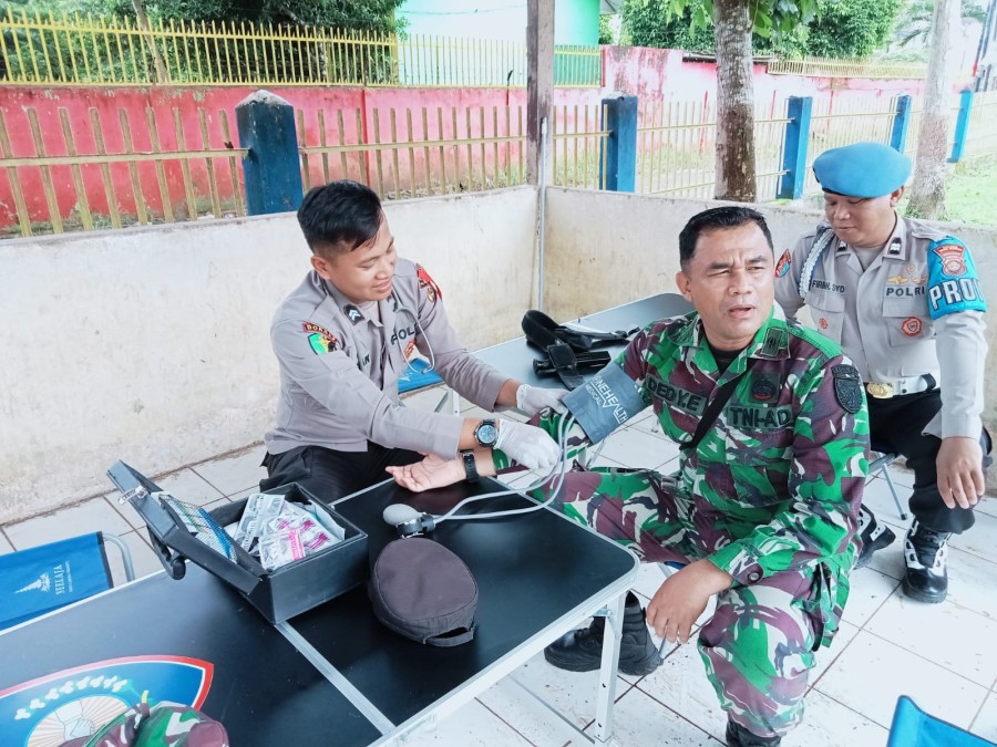 DOKKES POLRES MUSI RAWAS BERIKAN PELAYANAN KESEHATAN PENYELENGGARA PEMILU DI KAB. MUSI RAWAS