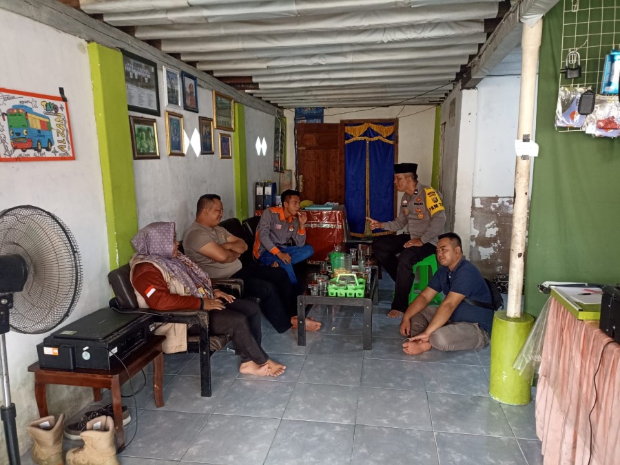 Polsek Penukal Utara ‘Jumat Curhat’ di Prabumenang Penuh Makna