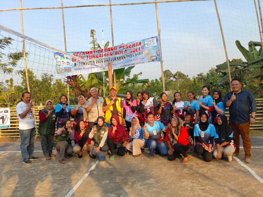 Bisa Langsung Bersalaman dengan HRW, Lansia di Taba Baru Menangis Bahagia