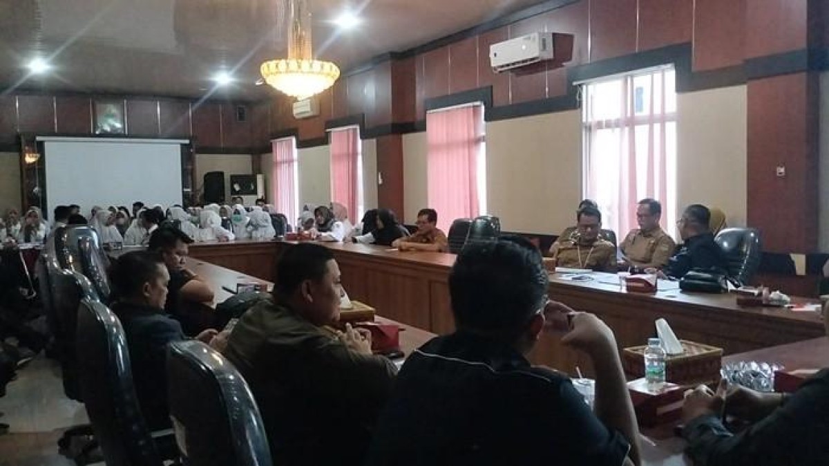 Tak Masuk Usulan PPPK Paruh Waktu, Puluhan Honorer Non Database Ngadu ke DPRD